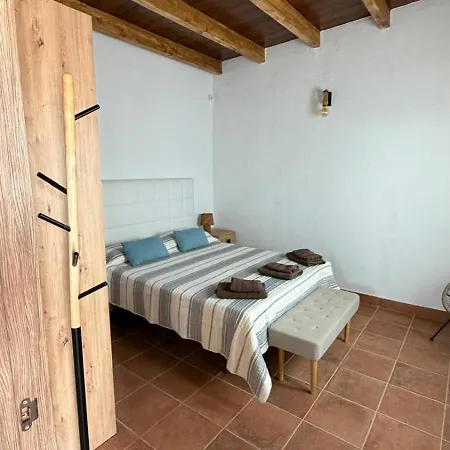 Violante Apartment *